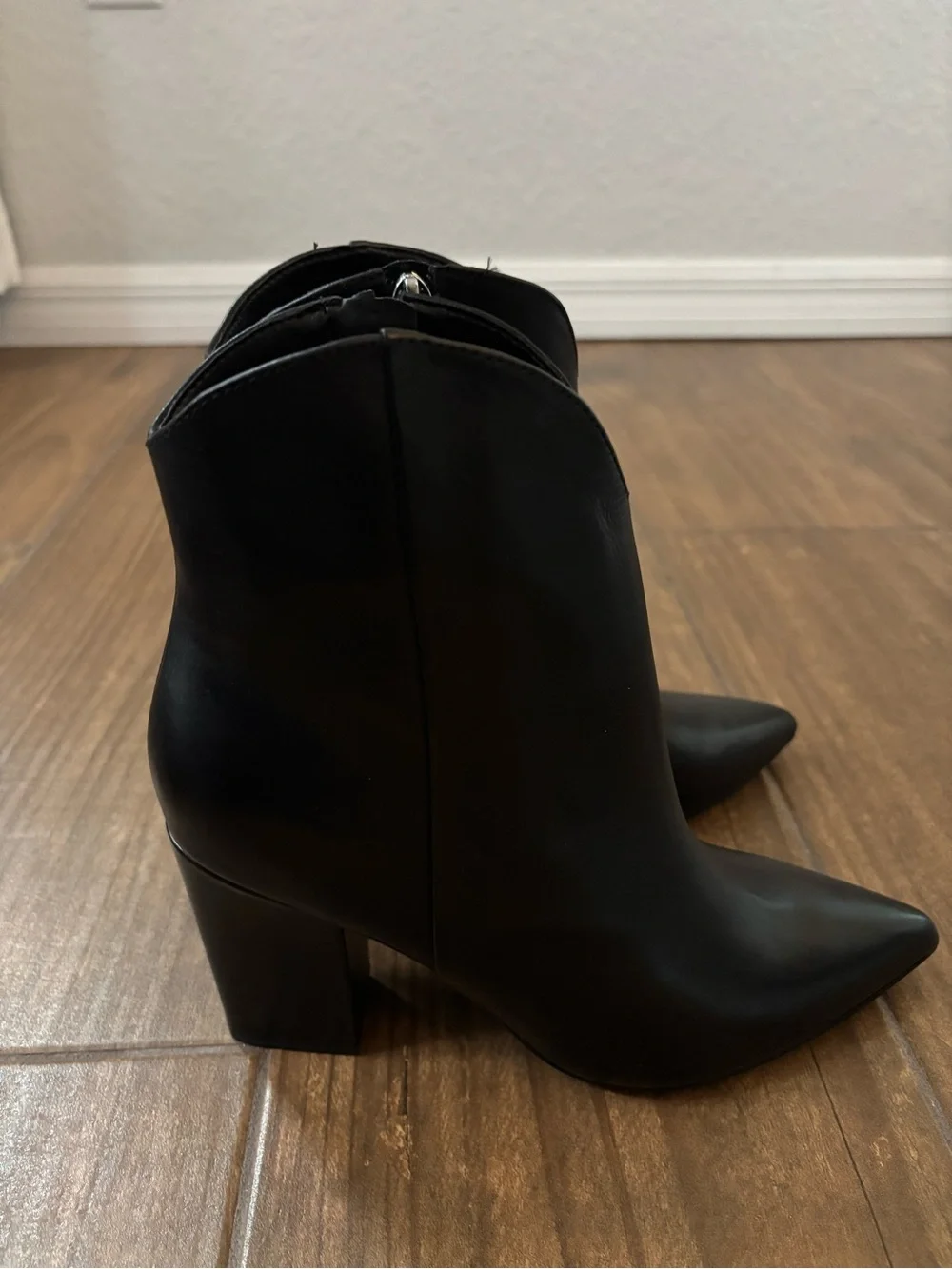Nine West GHOST Black Leather Pointed Toe Ankle Boot Bootie Block Heel